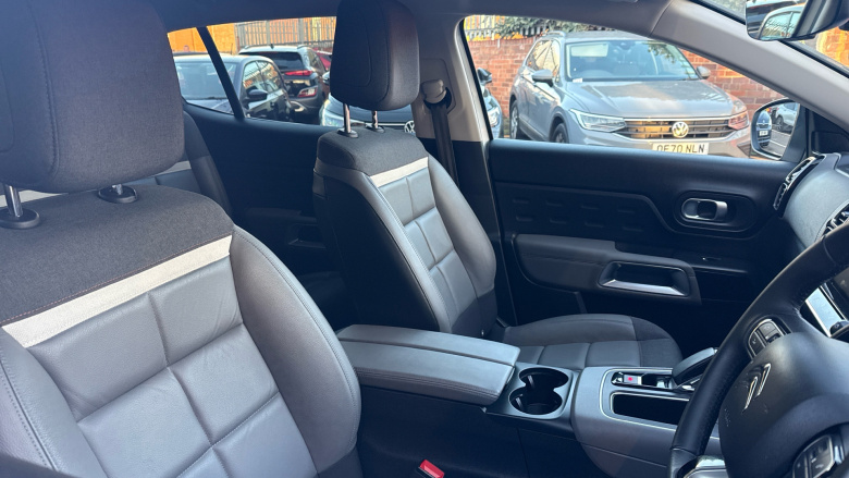 Citroen C5 Aircross 1.6 Plug-in Hybrid 225 Shine Plus 5dr e-EAT8 Hatchback